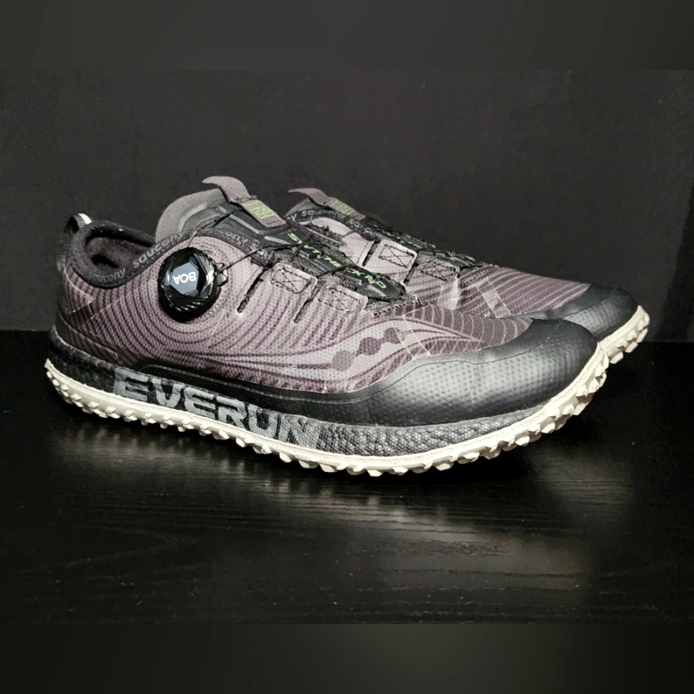 Saucony Switchback Iso BOA Men's Size 9 in Black and Gray